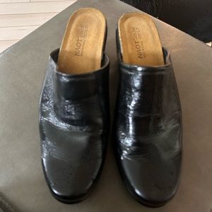 Naot shiny black leather heeled mules. EUC. Size 38